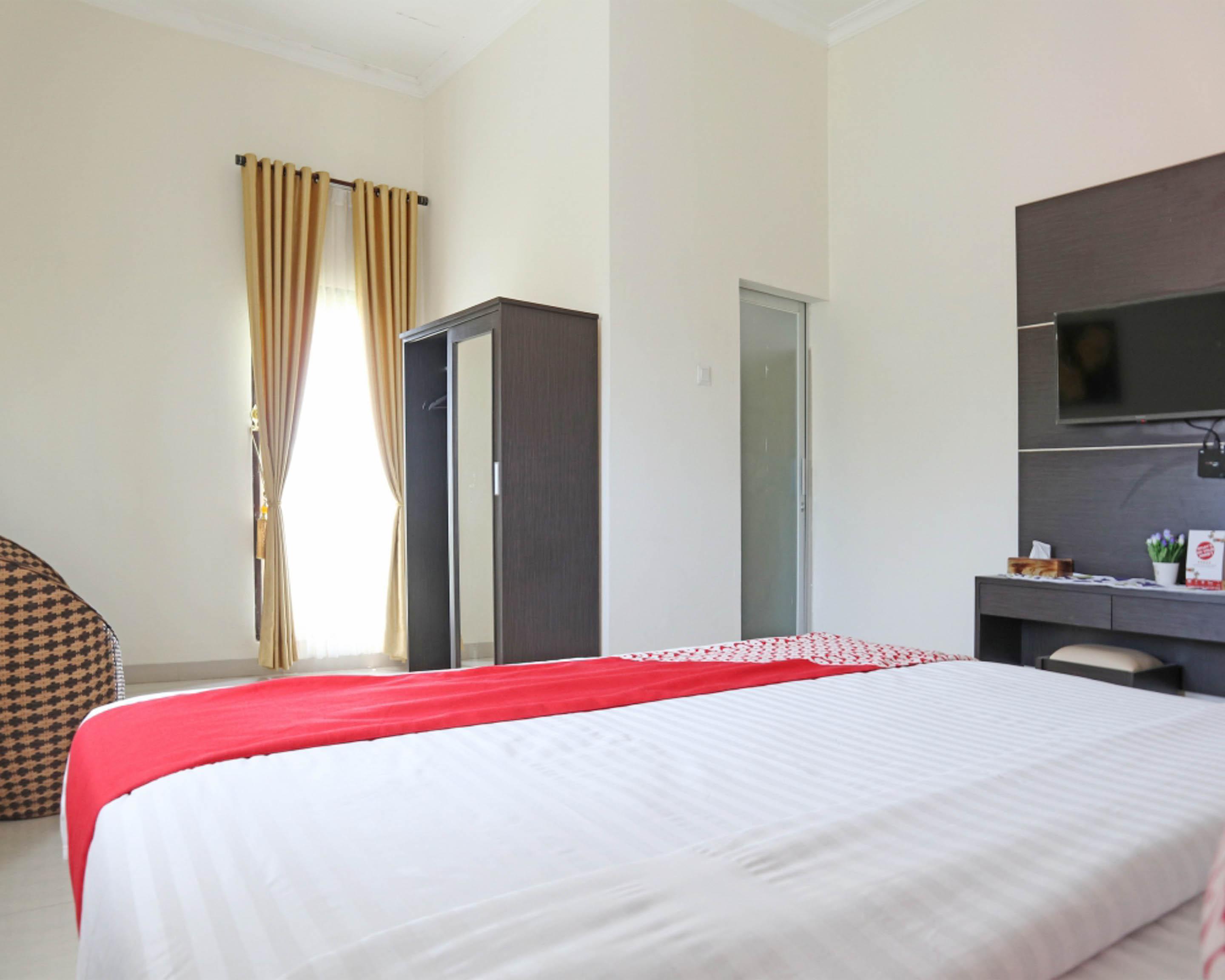 פדאנג Oyo 1326 Mahakam Guest House מראה חיצוני תמונה